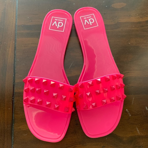 DV Dolce Vita Hot Pink Studded Sandals Size 8 - Picture 1 of 3